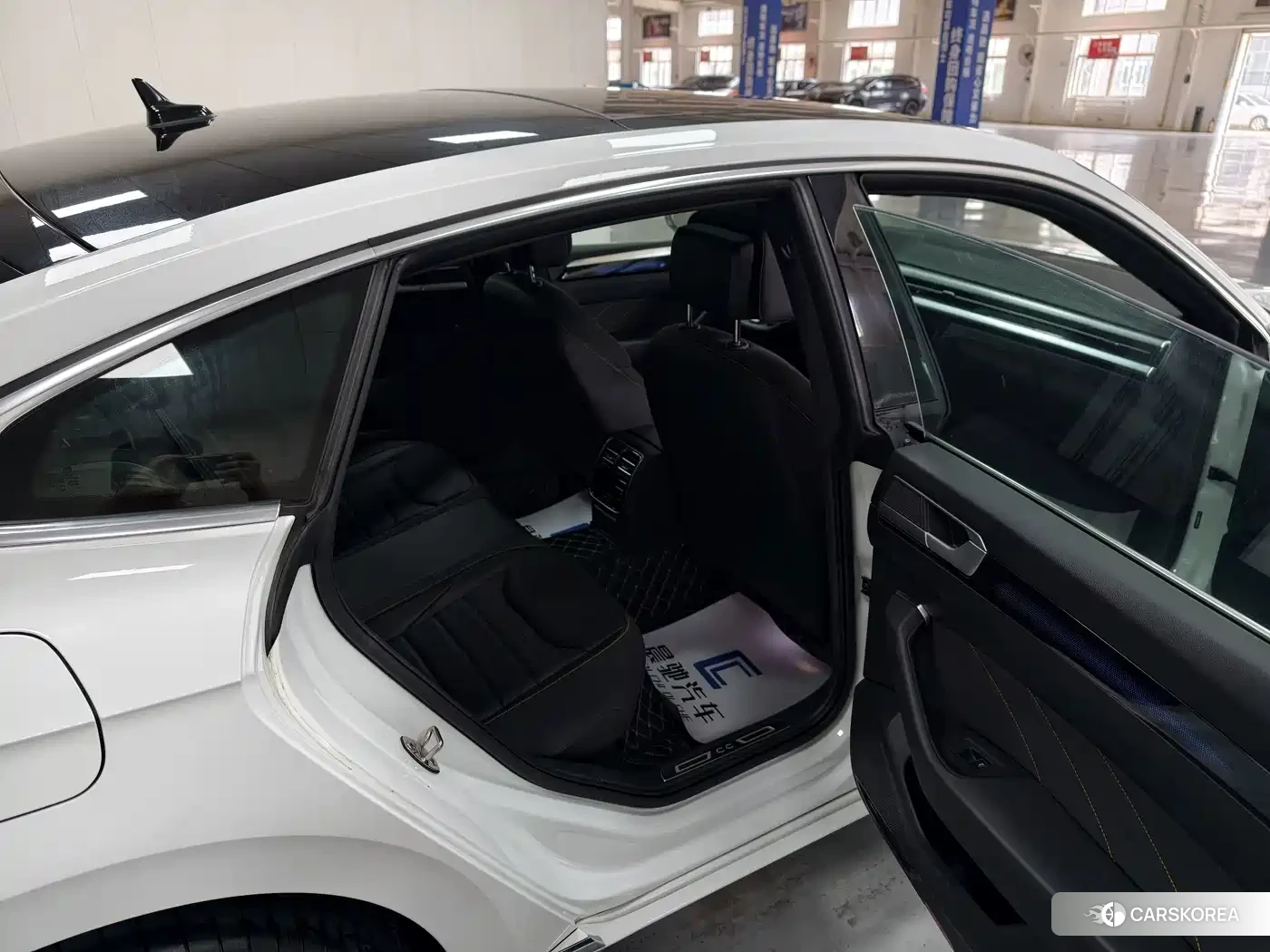 Volkswagen Arteon (CC) id 4644628 из Китая 9
