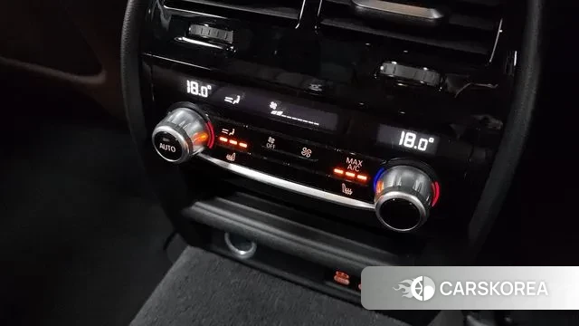 BMW 5 Series (G30) id 2939224 из Кореи 9