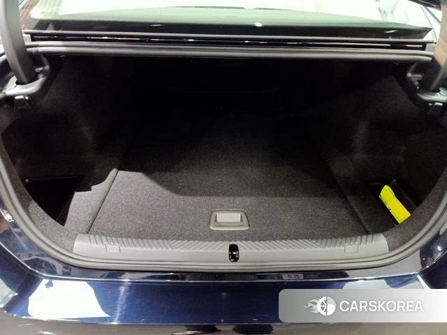 BMW i5 id 4213068 из Китая 9