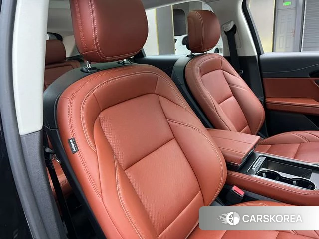 Lincoln Navigator id 4236398 из Китая 9