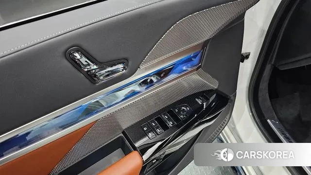 BMW 7 Series (G70) id 3217368 из Кореи 9