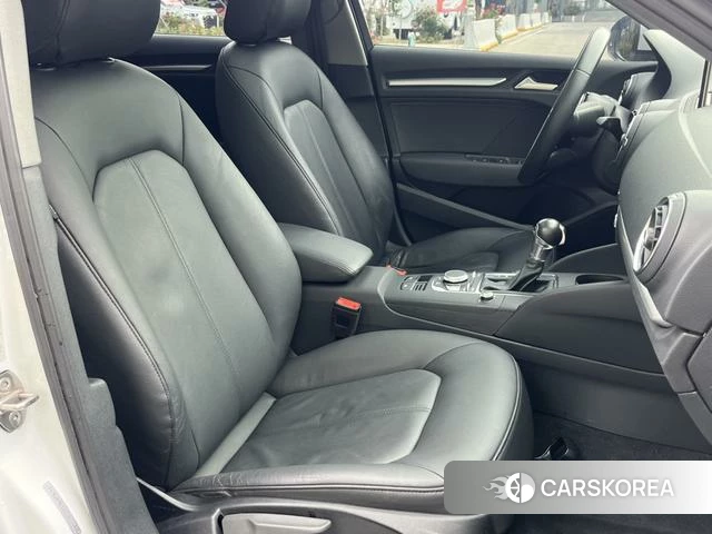 Audi A3 id 4236297 из Китая 9