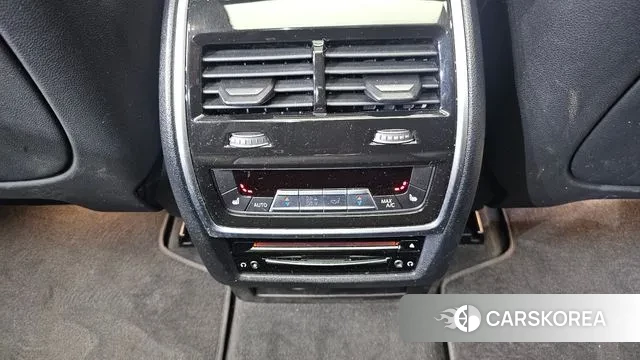 BMW X7 (G07) id 3452983 из Кореи 9