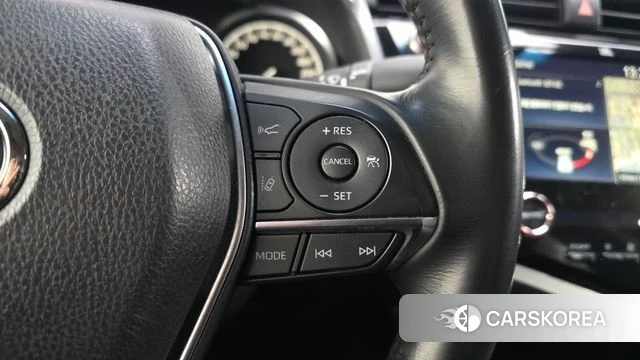 Toyota Camry (XV70) id 3845661 из Кореи 9