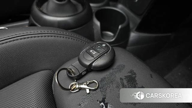 Mini Cooper Convertible id 3963938 из Кореи 9