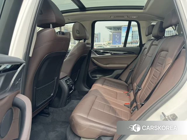 BMW X3 id 4211898 из Китая 9