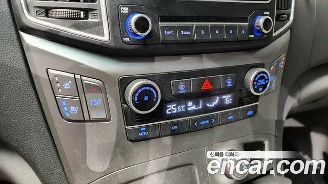 Hyundai The New Grand Starex id 2364287 из Кореи 9