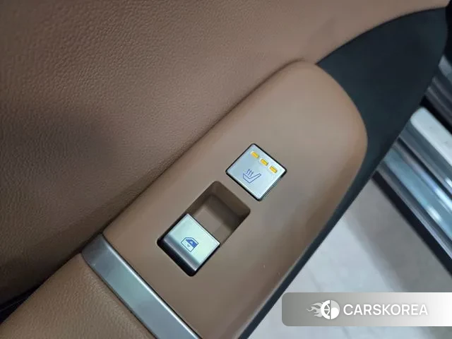 Hyundai Grandeur (GN7) id 3517638 из Кореи 9