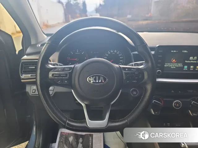 Kia Stonic id 3515281 из Кореи 9