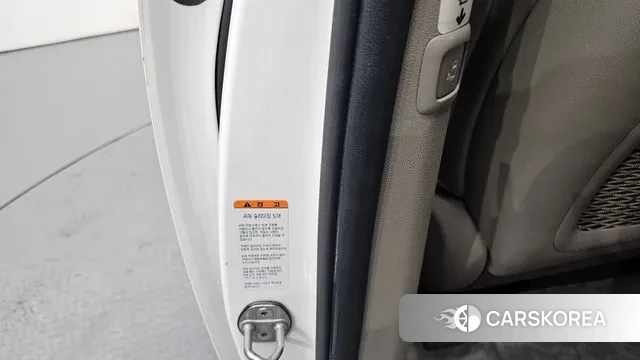 Kia All New Carnival id 3460318 из Кореи 9