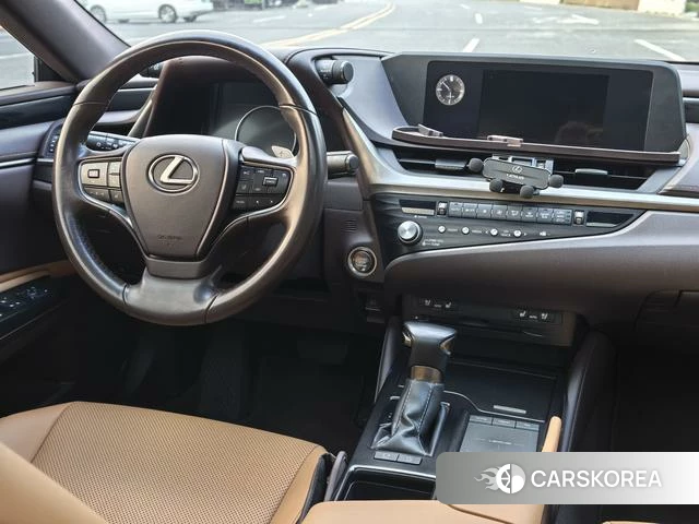 Lexus ES id 4261570 из Китая 9