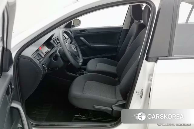 Volkswagen Santana id 4279095 из Китая 9