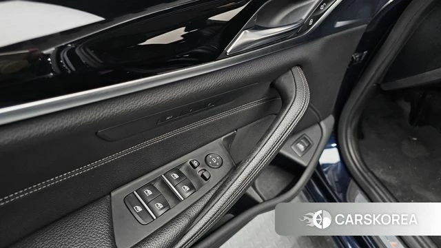 BMW 5 Series (G30) id 4633066 из Кореи 9