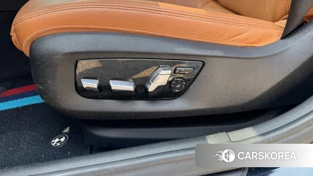 BMW 5 Series (G30) id 2973381 из Кореи 9