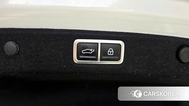 Hyundai Grandeur (GN7) id 4408866 из Кореи 9