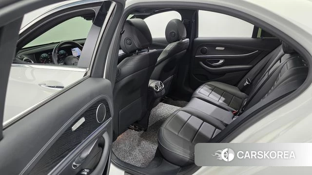 Mercedes-Benz E-Class W213 id 4716772 из Кореи 9