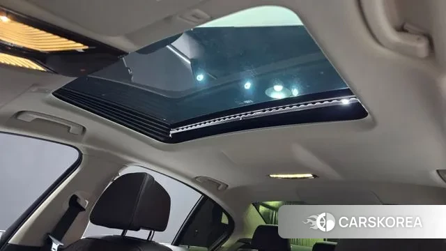 BMW 5 Series (G30) id 3778819 из Кореи 9