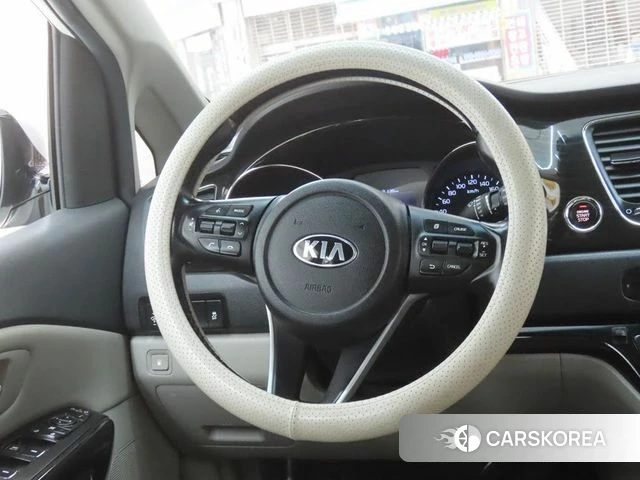 Kia The New Carnival id 4285335 из Кореи 9