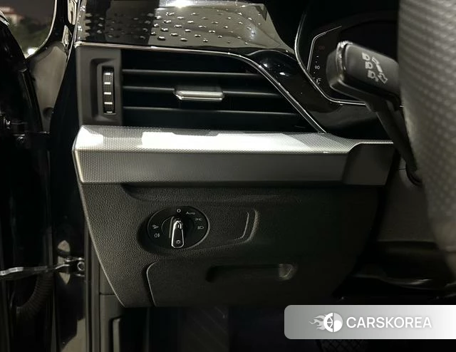 Volkswagen Passat id 4264176 из Китая 9