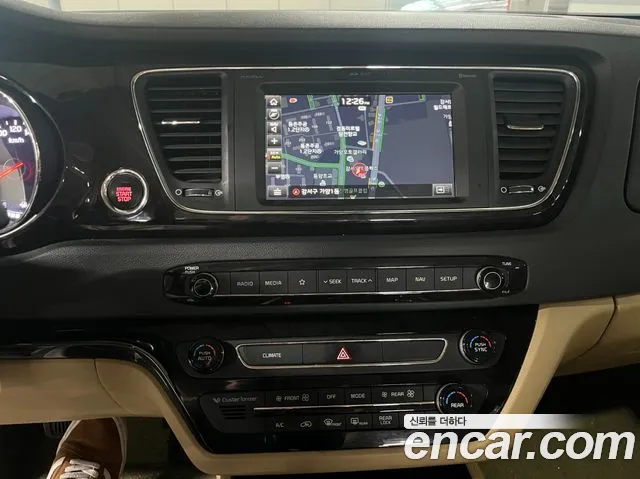 Kia The New Carnival id 2713046 из Кореи 9