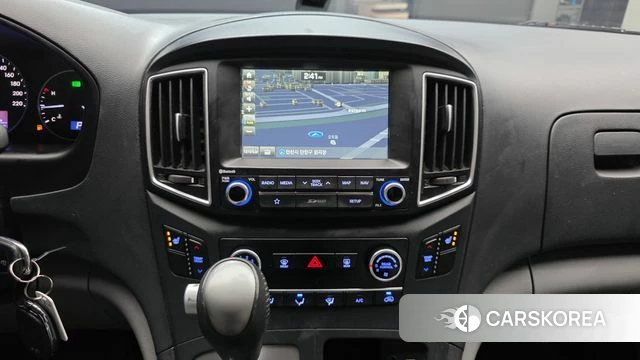 Hyundai The New Grand Starex id 3879880 из Кореи 9