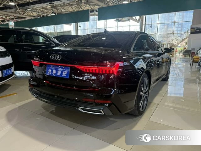 Audi A6L id 4275651 из Китая 9