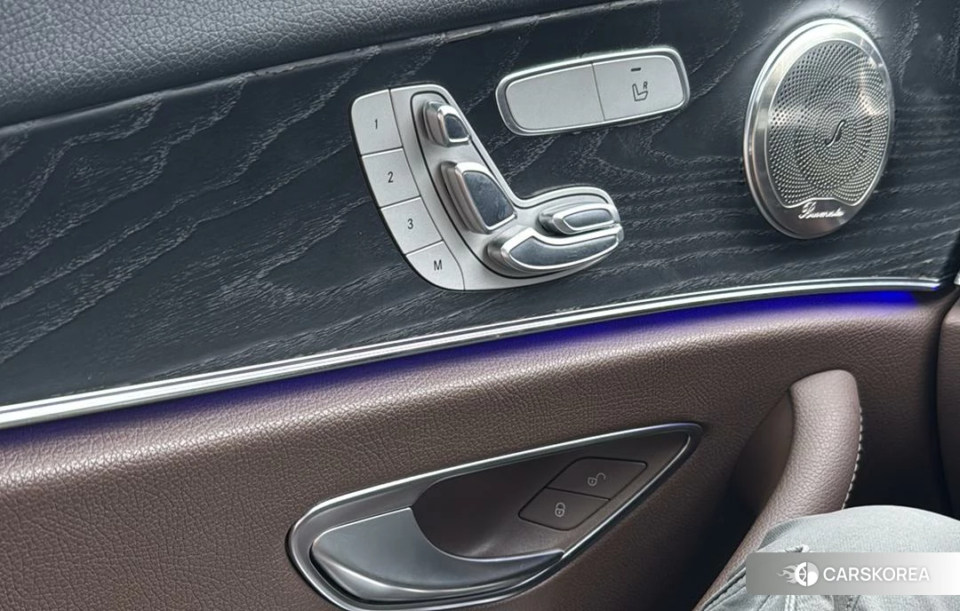 Mercedes-Benz E-class (imported) id 4453045 из Китая 9