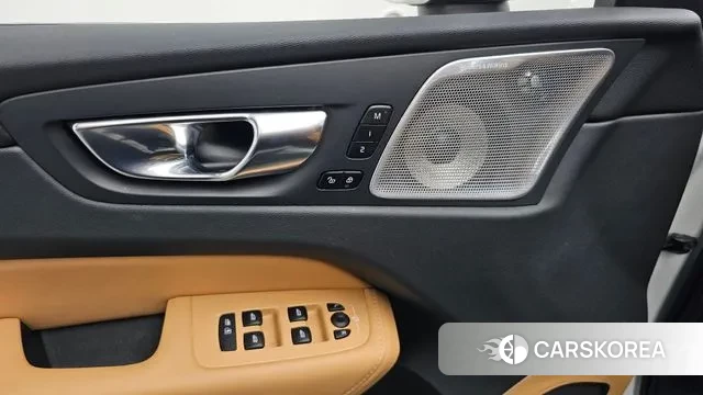 Volvo XC60 second Generation id 2900532 из Кореи 9