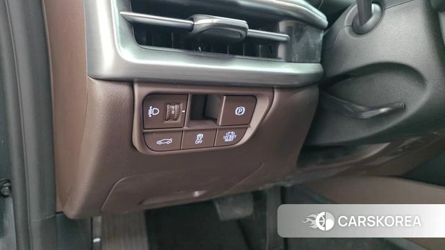 Hyundai Grandeur Hybrid (GN7) id 3934420 из Кореи 9