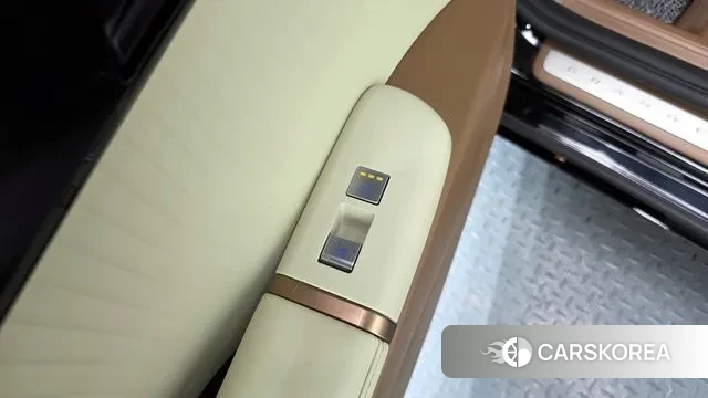 Hyundai Grandeur Hybrid (GN7) id 3011515 из Кореи 9