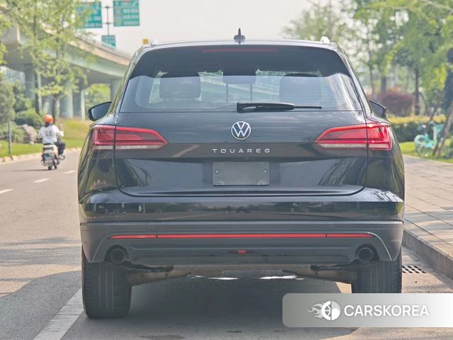 Volkswagen Touareg id 4259854 из Китая 9