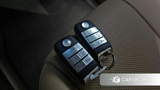 Kia The New Carnival id 4508658 из Кореи 9