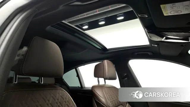 BMW 5 Series (G30) id 3031964 из Кореи 9