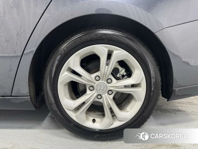 Honda Accord id 4242110 из Китая 9