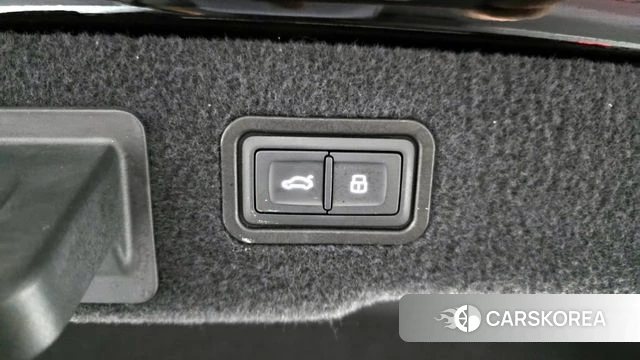 Audi A8 (D5) id 3893219 из Кореи 9