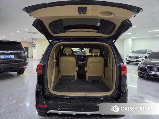 Kia The New Carnival id 3243260 из Кореи 9