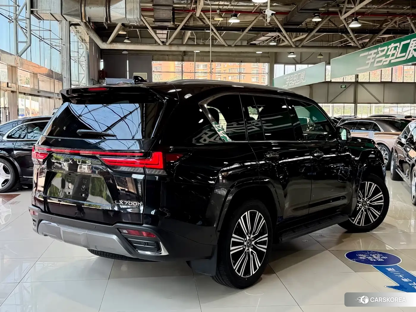Lexus LX id 4685998 из Китая 9