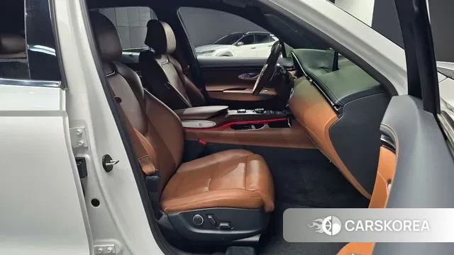 Genesis GV70 id 3752558 из Кореи 9