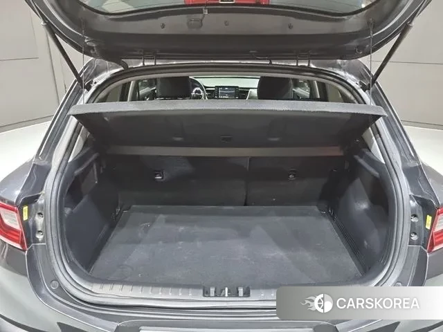 Kia Stonic id 3509235 из Кореи 9