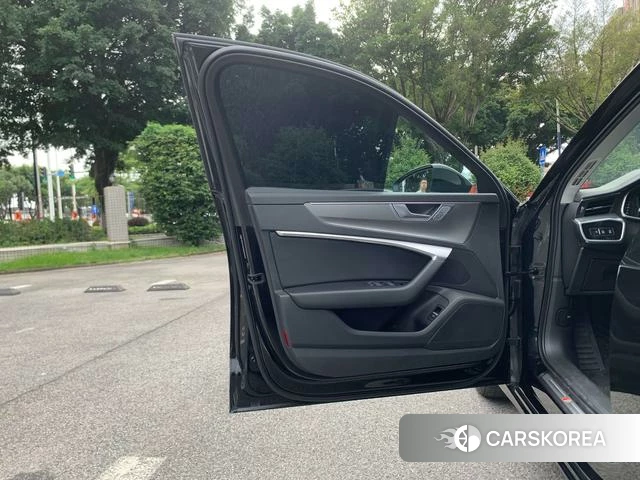 Audi A6L id 4400060 из Китая 9