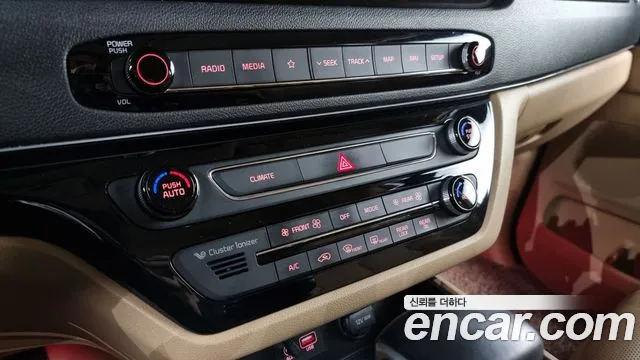 Kia The New Carnival id 2405321 из Кореи 9