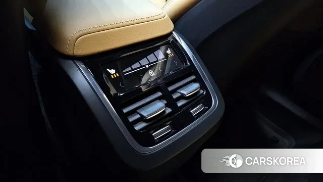 Volvo XC60 second Generation id 3342105 из Кореи 9