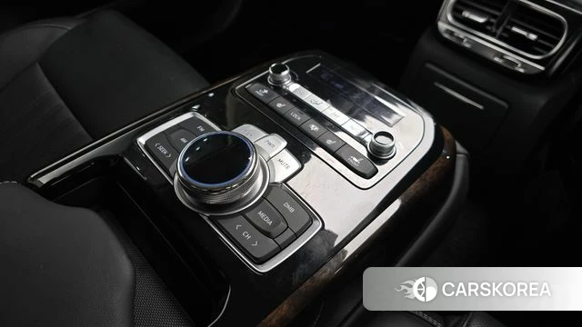 Genesis G90 id 3879435 из Кореи 9