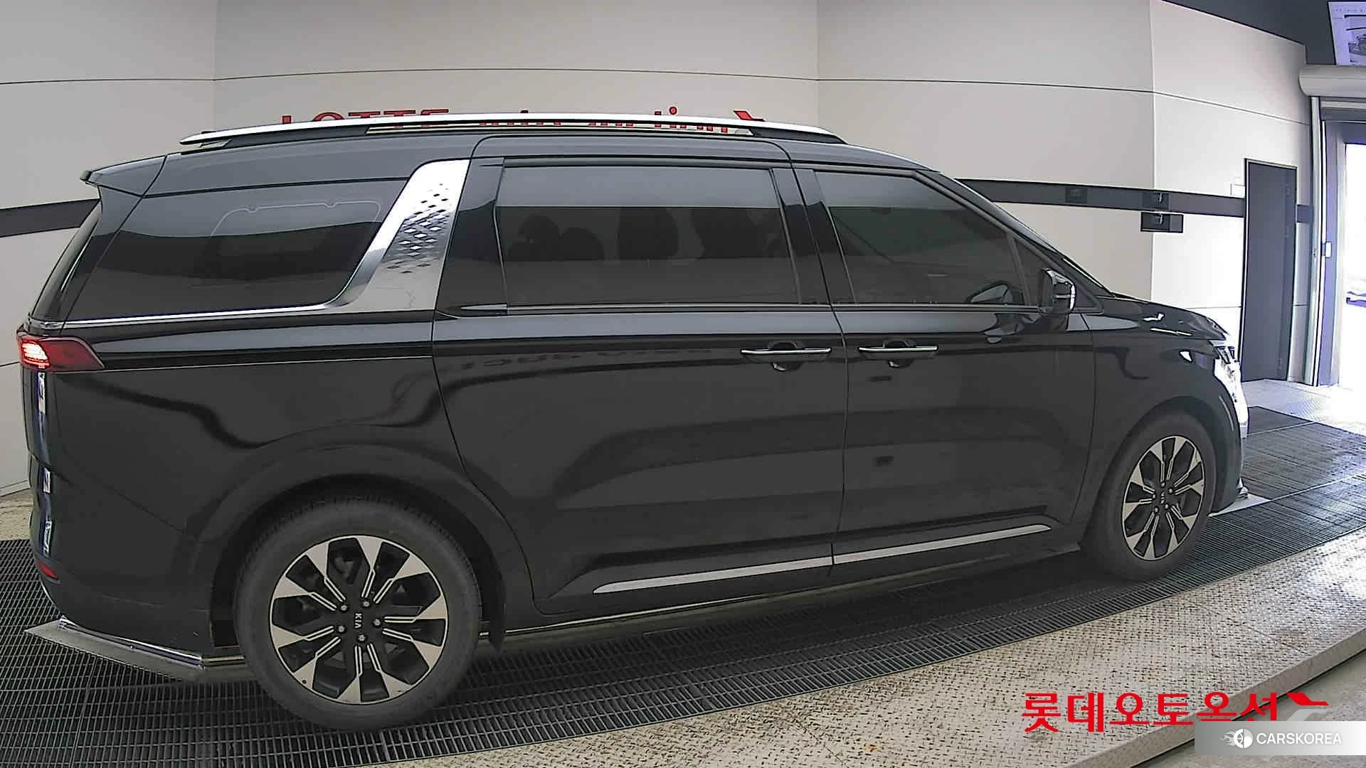 Kia Carnival id 4289625 из Кореи 9