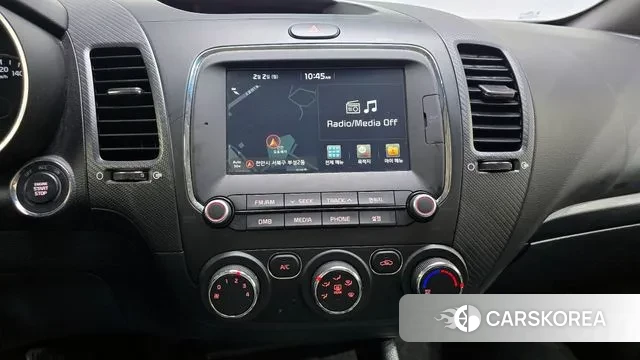 Kia The New K3 id 3647345 из Кореи 9