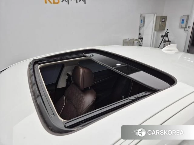BMW 5 Series (G30) id 4397832 из Кореи 9