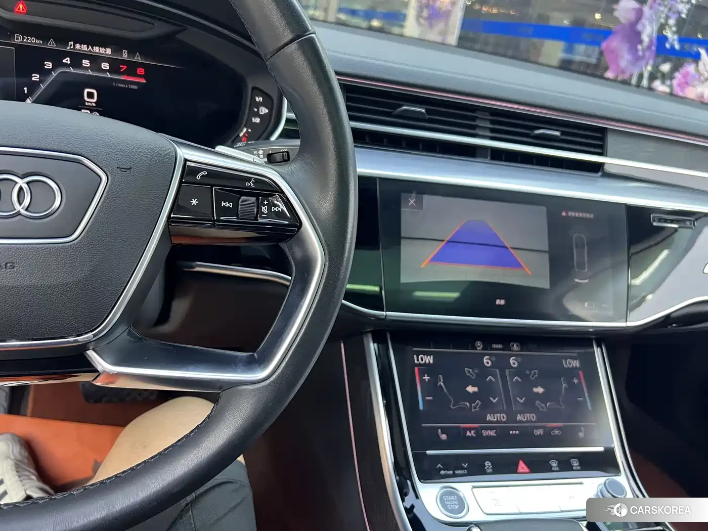 Audi A8 id 4553786 из Китая 9