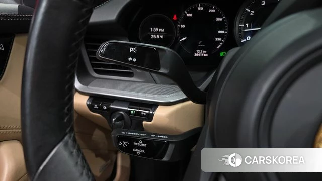 Porsche 911(992) id 4688854 из Кореи 9