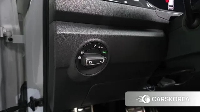 Volkswagen T-Roc id 3453980 из Кореи 9