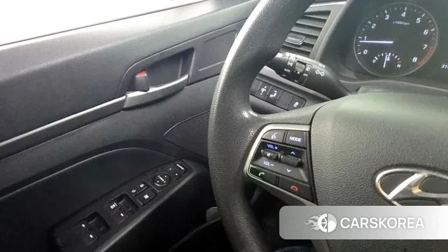 Hyundai Avante AD id 3014045 из Кореи 9